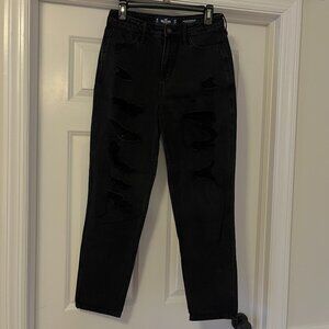 Hollister Ultra High-Rise Mom Jean
